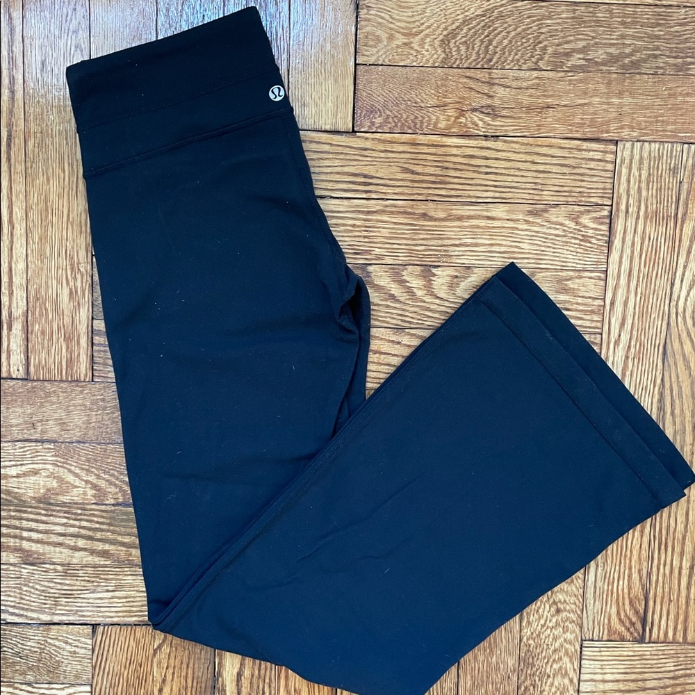 Lululemon grove pants flare